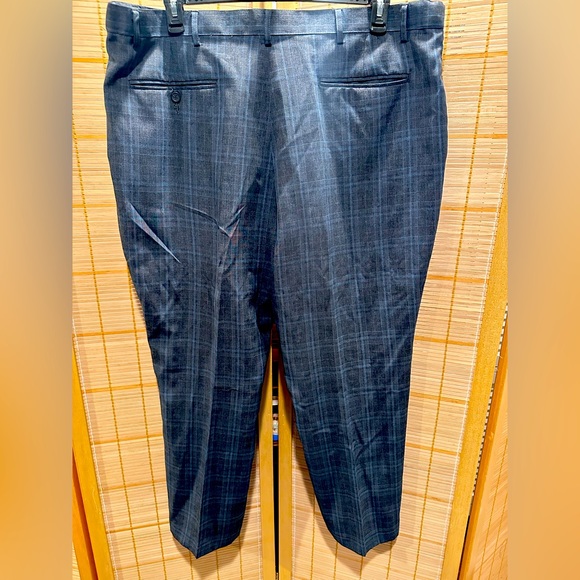 Men’s Dress Pants 44M - Picture 4 of 4